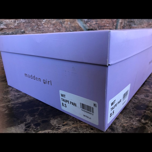 NEW  Madden Girl Wit Riding Boots - Picture 10 of 10